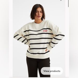 Cream/striped Sweatshirt